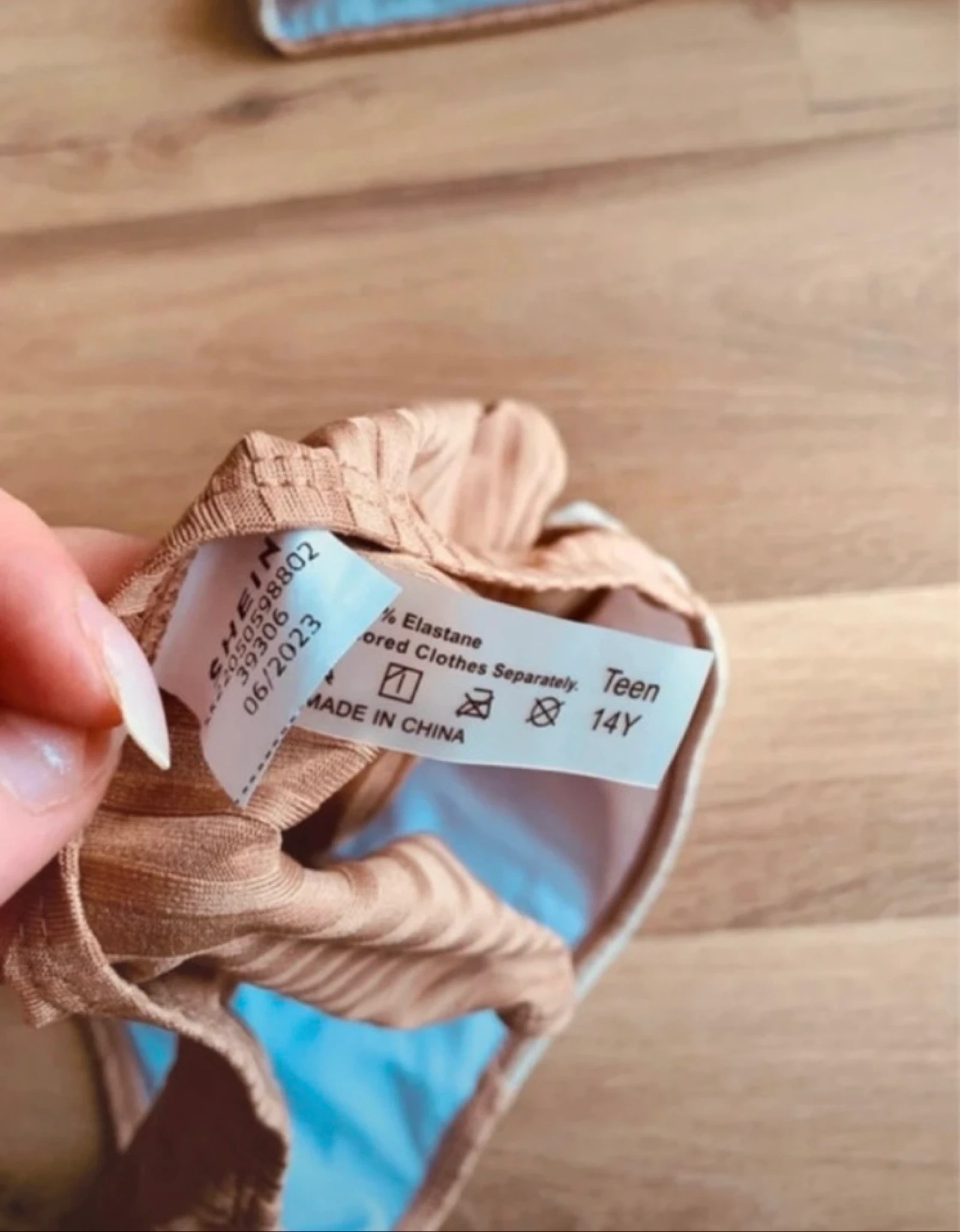 2-delig bruin/cream geribde badpak voor meisjes - Maat 14 jaar/XXS – photo 3